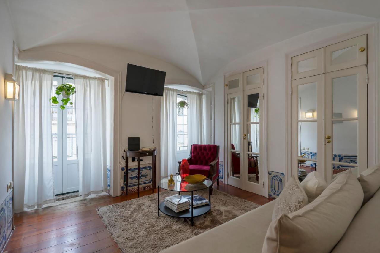 Romantic + Tejo River View Apartment Lissabon